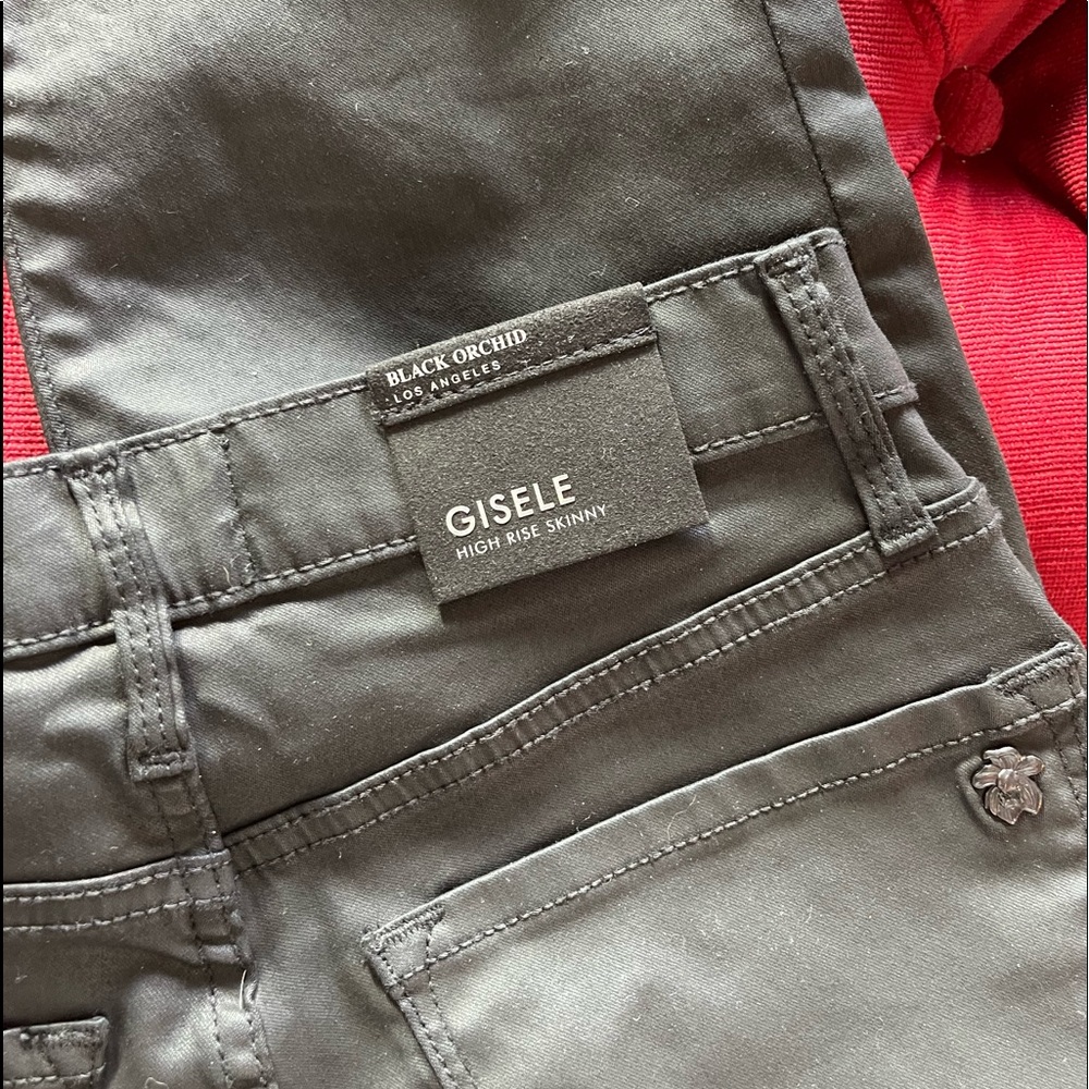 Black Orchid Jeans - Picture 2 of 4